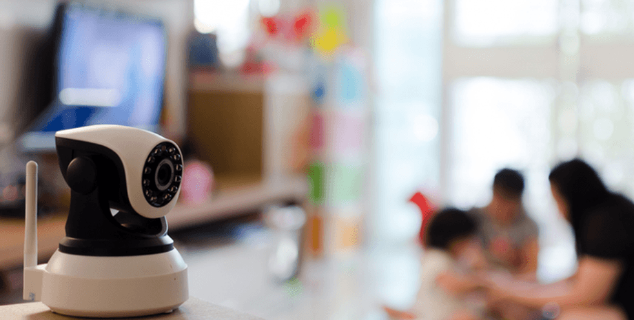 Прихована камера, камера, камера в будинку, стеження, особистий простір, орендоване житло, Airbnb, оренда житла, приватний детектив