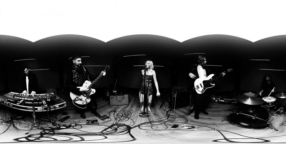 Группа Alloise  / Скриншот с видеоклипа