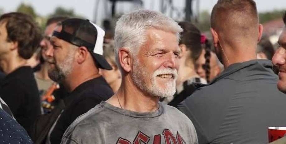 Рок-музыка является одним из увлечений лидера Чехии Петр Павел