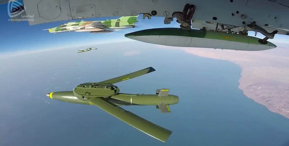 Бомби, що планують