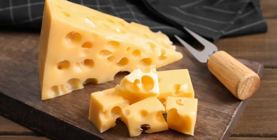 швейцарський сир, дірки у швейцарському сирі, сироваріння