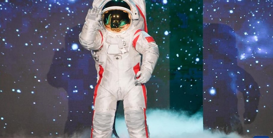 китай скафандр, дизайн скафандра, китай скафандр луна