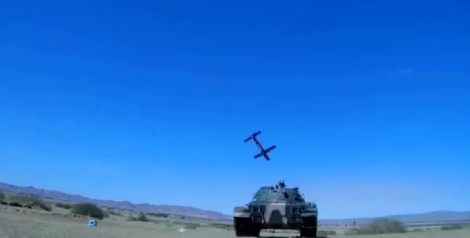 FH-901, дрон, камикадзе, БПЛА, беспилотник