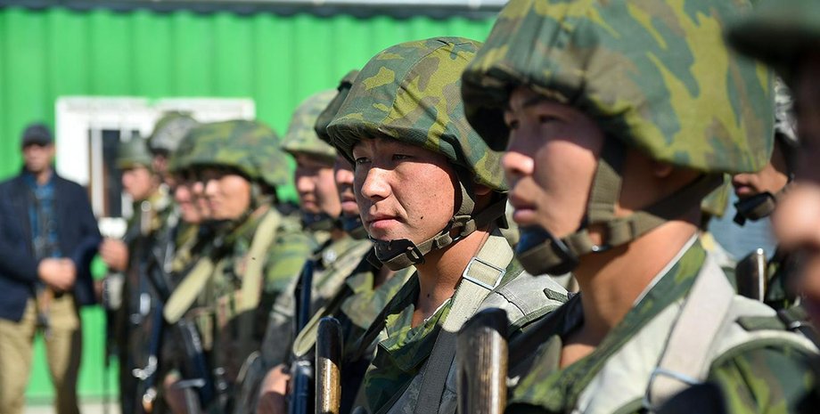 Киргизские пограничники, Киргизия, Таджикистан, обострение, перестрелки, пограничники, граница, жертвы, головной