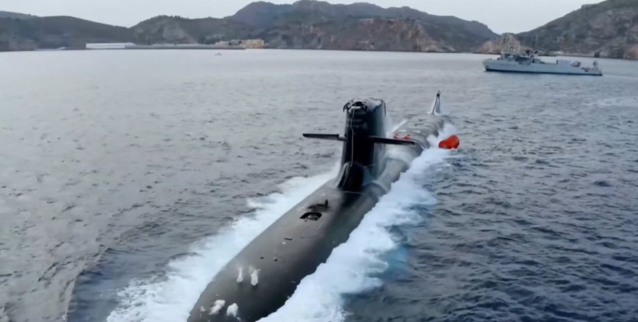 подводная лодка Isaac Peral, подводная лодка Испания