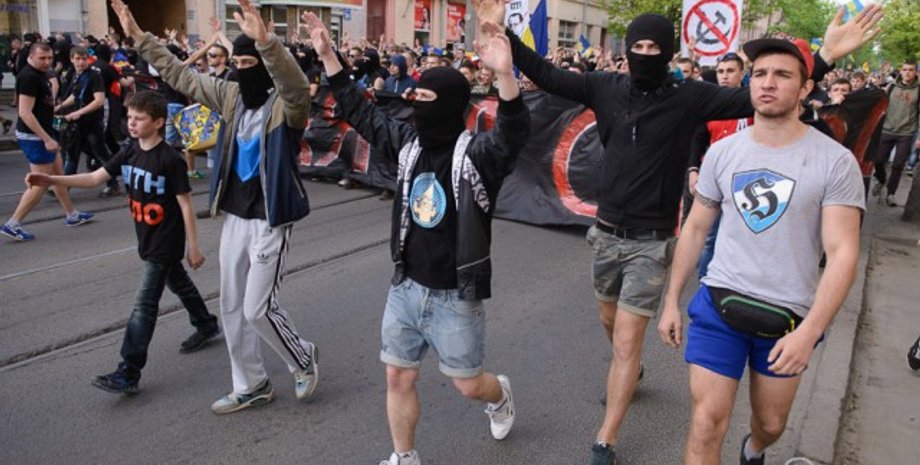 Фанаты "Днепра" / volnodum.livejournal.com