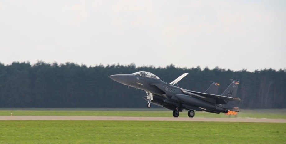 Польша, США, F-15 и F-16, истребители, боевые, сша перебросили в европу авиацию