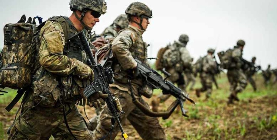 Войска НАТО Войска НАТО