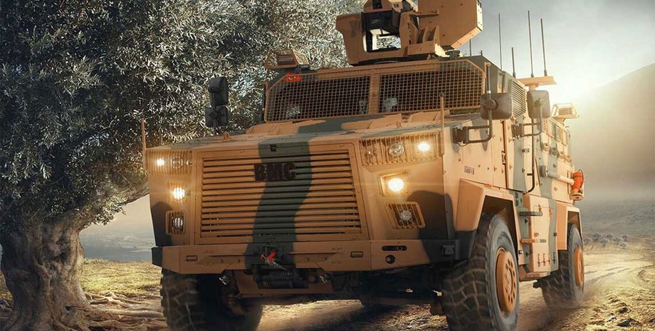 броневик кирпич