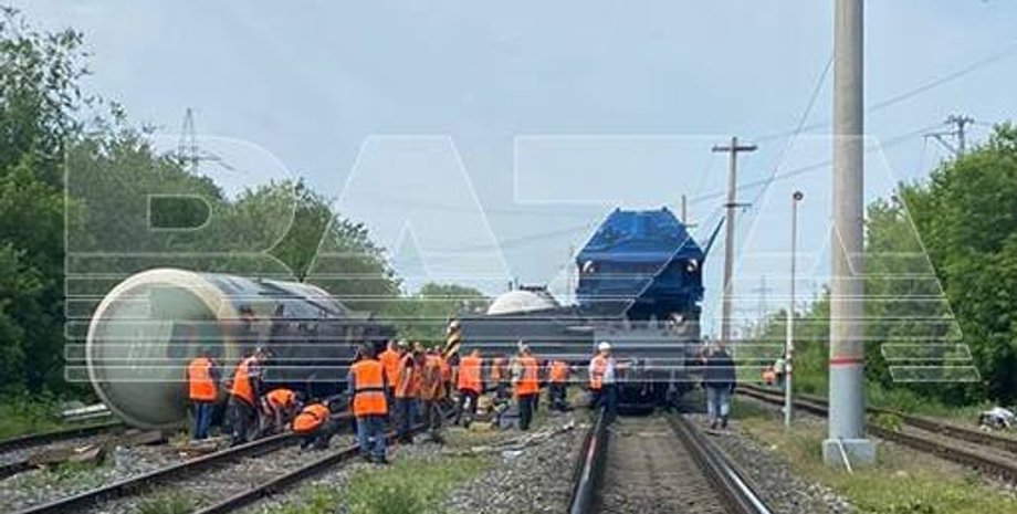 Ульяновськ поїзд, поїзд зійшов з рейок, диверсія на залізничний, диверсія Росія