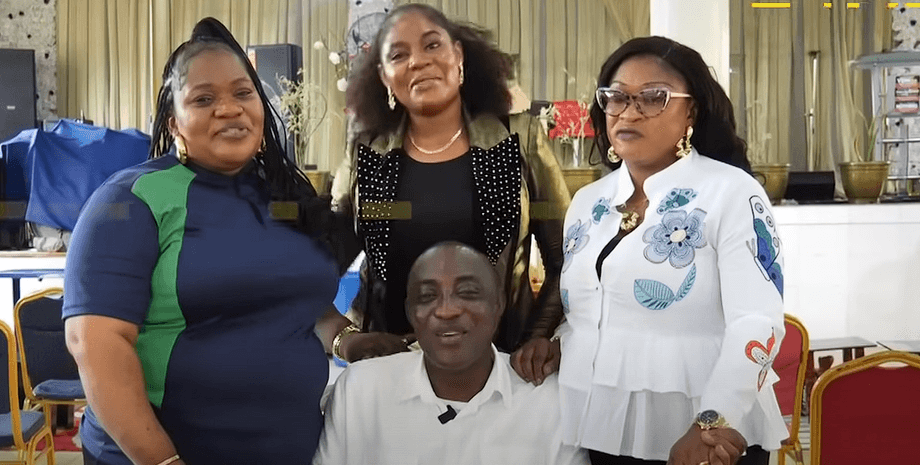 Пастор живет с тремя женами, пастор, пророк, курьезы, брак, отношения, дети, честность в барке, три жены, первая жена, живут в одном доме