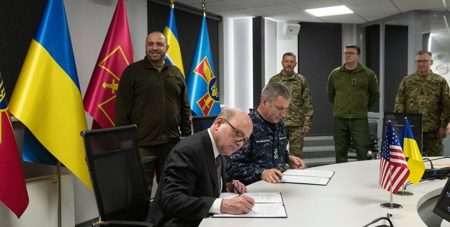 Міністр оборони Рустем Умєров, Умєров та інспектор з Пентагону, Умєров та Сторч, Умєров перевірка Міноборони