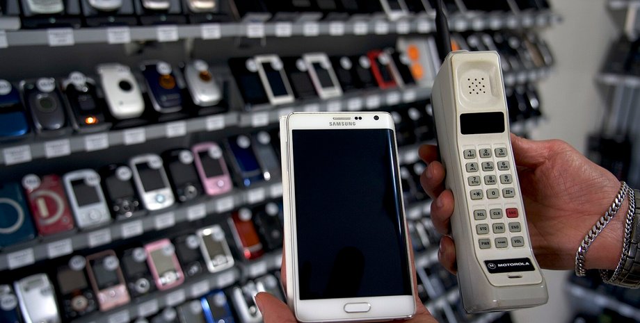 Motorola DynaTAC и Samsung Galaxy Note Edge
