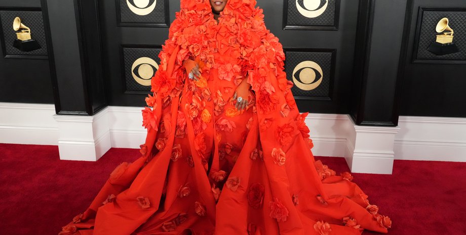 лиззо, скандал, секс скандал, подтанцовка