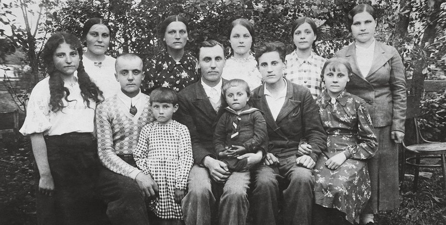 Фото из личных архивов автора и архивов СБУ