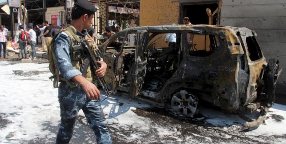Последствия теракта в Басре / Фото: Reuters
