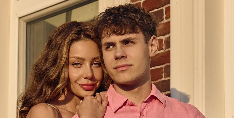 Тіна Кароль показала сина