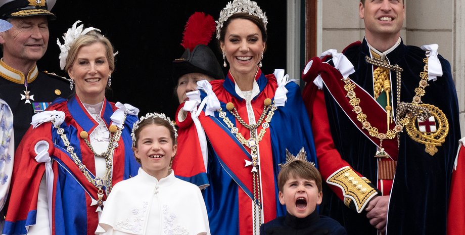 принцесса шарлотта, софи вессекская, кейт миддлтон дочь, королевская семья британии, леди луиза виндзор