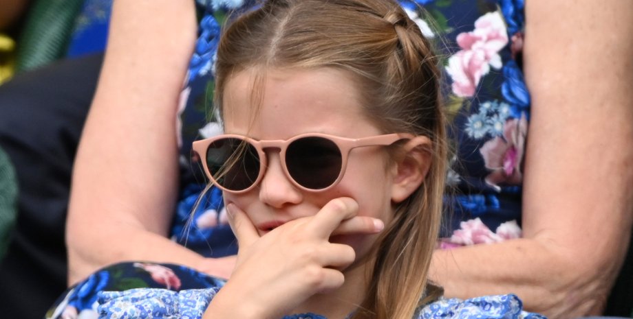 Принцесса Шарлотта Принцесса Шарлотта, Принцесса Шарлотта расплакалась, принц Уильям борода, королевская семья британии