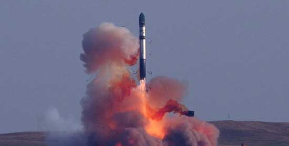 Баллистическая ракета, Россия, РФ РФ, обстрел, война в Украине, Николаев, фото