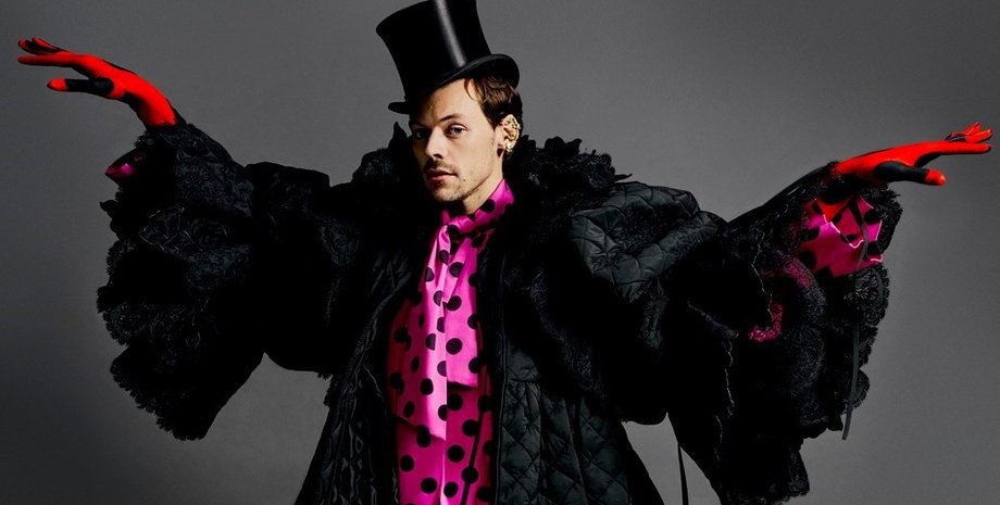 гарри стайлз, платье, женское платье, певец, актер из дюнкерка, гарри стайлз гей, гарри стайлс, One Direction