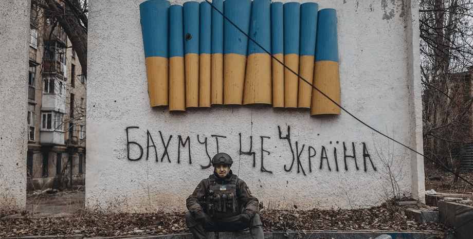 бахмут, война, спикер, Сергей Череватый, город-крепость, обстановка в Бахмуте, уличные бои бахмут, уличные бои, всу в бахмуте,