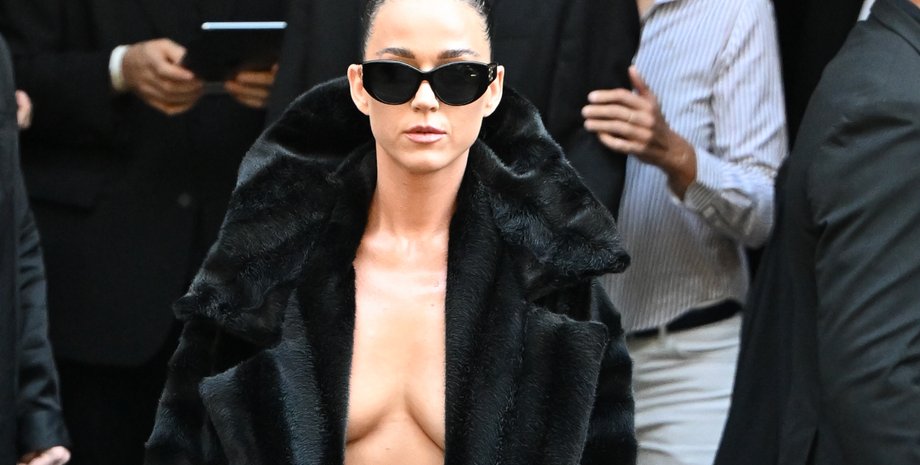 Кэти Перри, Balenciaga, показ, модный образ