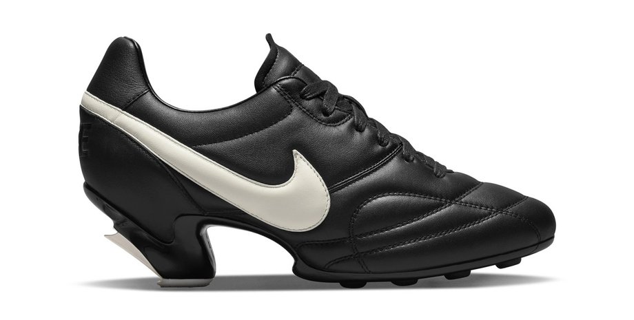 бутси на підборах