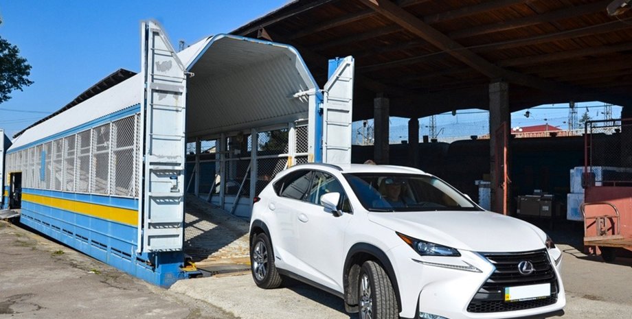 Заказать перевозку авто поездом, перевезти авто поездом, перевозка авто поездом, автовозы Укрзализныци