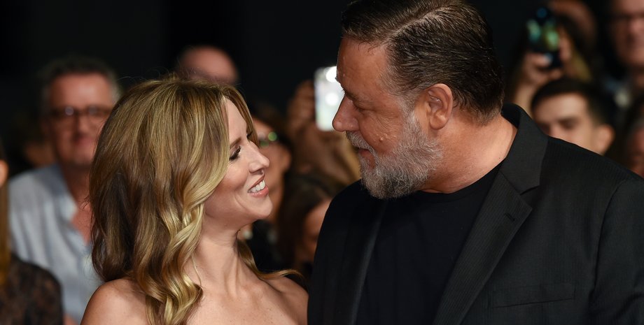 Рассел Кроу, особисте життя, Брітні Теріот