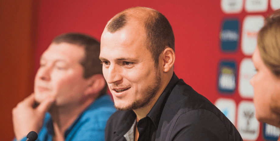 Роман Зозуля, футбол