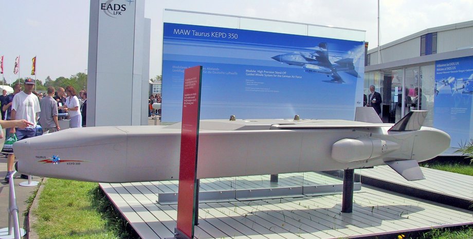 Ракета Taurus, фото