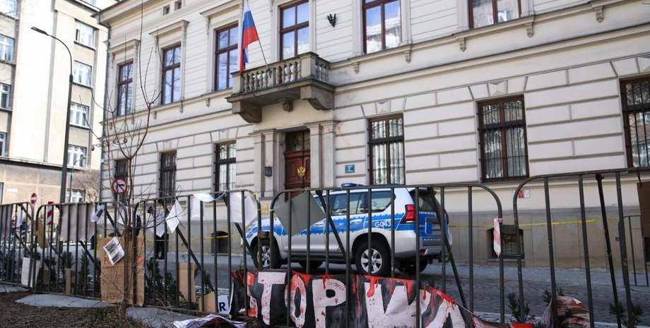 Польша высылает Россию из Кракова после поджога, к которому причастна разведка РФ