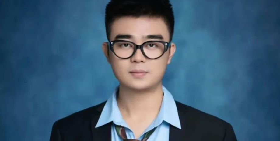 Чжао Цзицзянь из Китая, мужчину с четырьмя научными степенями назвали шарлатаном, курьезы, скандал, обвинения