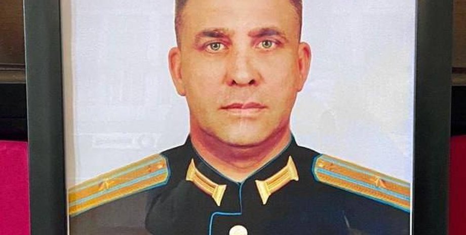 Бердянськ, Луганськ, ракетні удари по аеродрому, операція Dragonfly