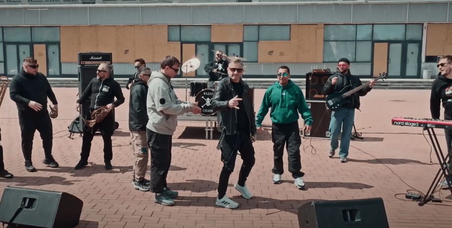 Жадан и Собаки, Курган & Agregat, Курган и Агрегат, Холодная гора, новый клип, новая песня, Дворец спорта