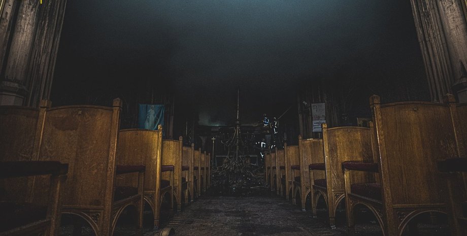 костел Святого Миколая, пожежа в костелі, в Києві згорів костел, пожежа в костелі Святого Миколая