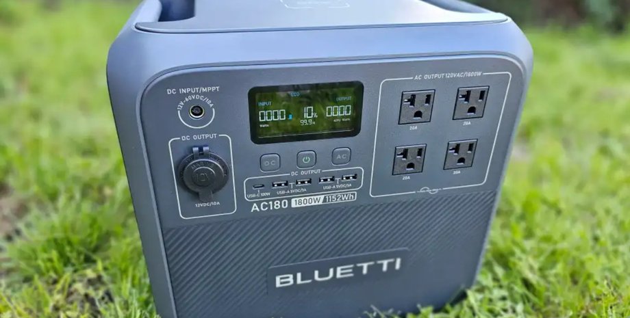 Зарядная станция Bluetti AC180 Зарядная станция Bluetti AC180