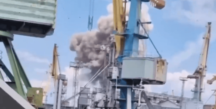 бердянск ракеты, бердянск взрыв, бердянск прилет в порт, бердянск порт