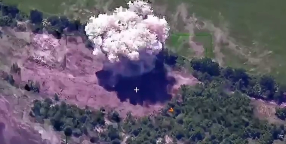 Il fatto che il razzo russo abbia distrutto il modello, indica l'assenza di deto...