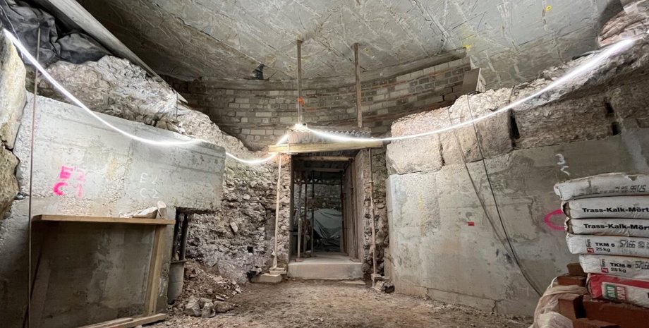 Археологи виявили римський вівтар у Кельні