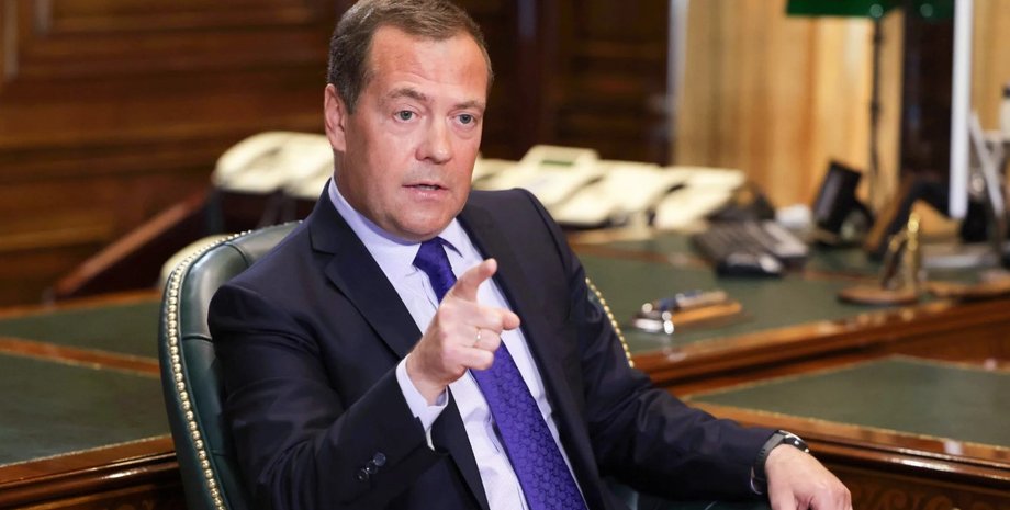 Дмитрий Медведев, заместитель председателя Совбеза РФ, бывший президент РФ, Медведев призывает к обстрелу Украины