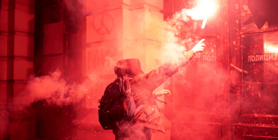 Протести у Сербії