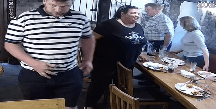 Ресторан виплатить компенсацію, несплата рахунку в ресторані, помилкове звинувачення клієнтів, захист репутації