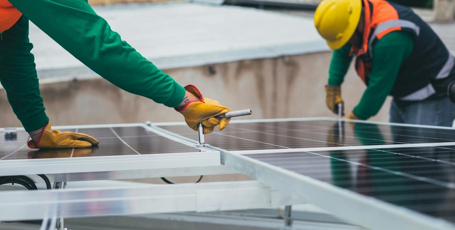 солнечные панели на крыше солнечные панели на крыше