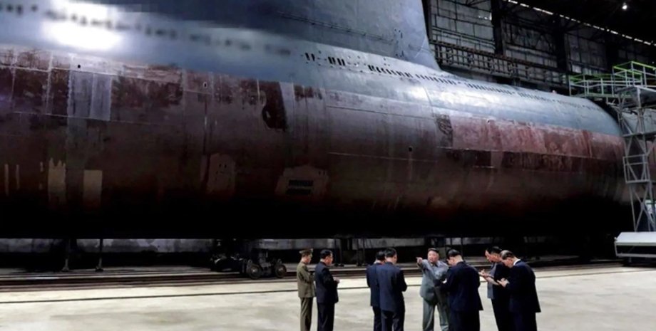 Подводная лодка КНДР Подводная лодка КНДР, подлодка, субмарина