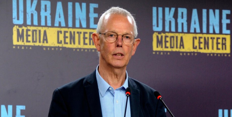 тіні кокс, парє, кремль