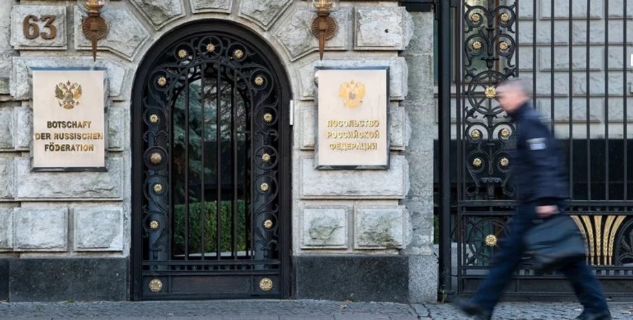 российские шпионы, высылка дипломатов, вербовка агентов в германии