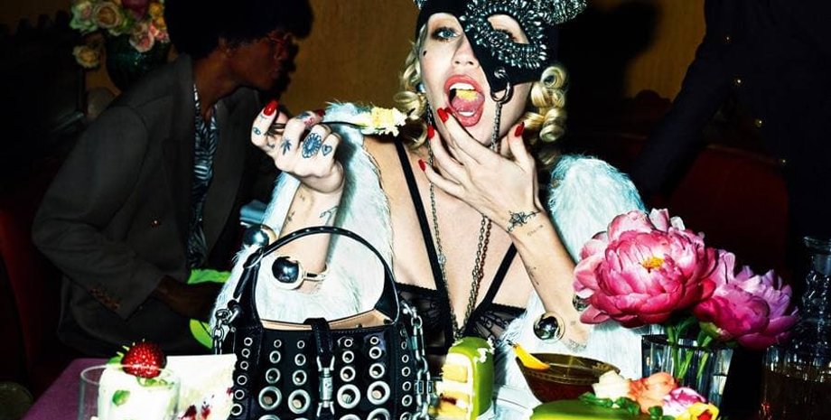 Майлі Сайрус бойфренд, майлі сайрус, марк морандо