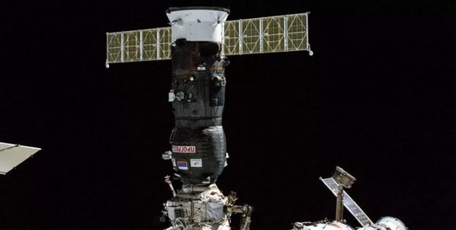 МКС, космчиеский корабль, Прогресс